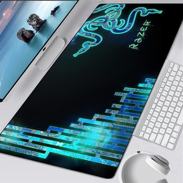 Razer Large Backlit Gaming Mouse Pad 900x400mm